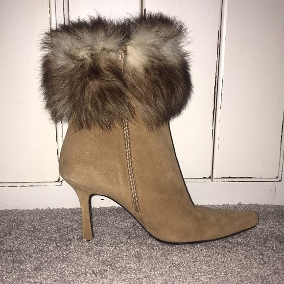 Fur cuff booties Stuart Weitzman - Picture 3 of 8